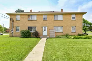 2410 W Howard Ave, Milwaukee, WI 53221 - Photo 5