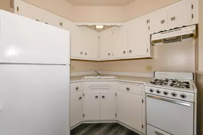 2410 W Howard Ave, Milwaukee, WI 53221 - Photo 33