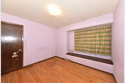 8615 W Petersik St, Milwaukee, WI 53224 - Photo 11