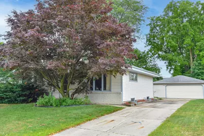 8615 W Petersik St, Milwaukee, WI 53224 - Photo 5