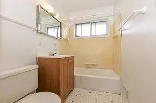 2424 W Howard Ave, Milwaukee, WI 53221 - Photo 13