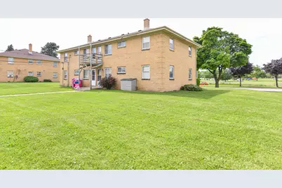 2424 W Howard Ave, Milwaukee, WI 53221 - Photo 29