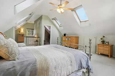 3929 S Lake Dr, Saint Francis, WI 53235 - Photo 21