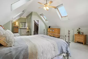 3929 S Lake Dr, Saint Francis, WI 53235 - Photo 21