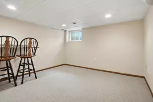 3929 S Lake Dr, Saint Francis, WI 53235 - Photo 27