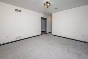 W303S10481 Sandy Beach Rd, Mukwonago, WI 53149 - Photo 19