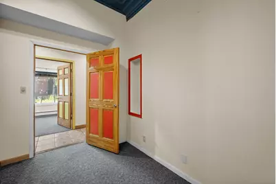 800 E Locust St, Milwaukee, WI 53212 - Photo 13