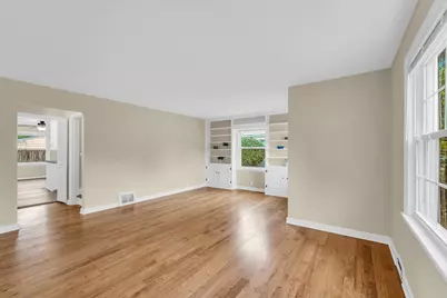 1233  Kingston Ave, Racine, WI 53402 - Photo 5