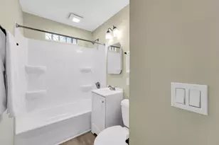 1233 Kingston Ave, Racine, WI 53402 - Photo 15