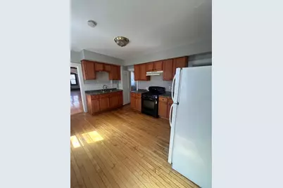 1650 N Arlington Pl, Milwaukee, WI 53202 - Photo 17