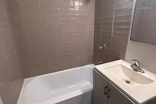 1922 N Palmer St, Milwaukee, WI 53212 - Photo 9