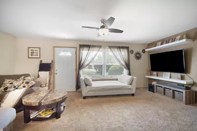 1363  Josephine St #G, Waukesha, WI 53186 - Photo 5