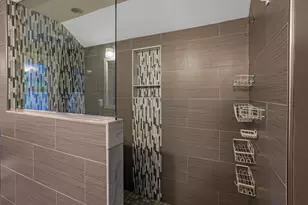 12001 W Underwood Pkwy, Wauwatosa, WI 53226 - Photo 21