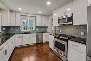 12001 W Underwood Pkwy, Wauwatosa, WI 53226 - Photo 7