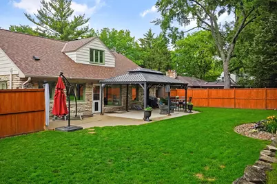 12001 W Underwood Pkwy, Wauwatosa, WI 53226 - Photo 35