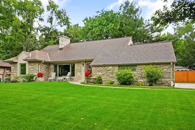 12001 W Underwood Pkwy, Wauwatosa, WI 53226 - Photo 3