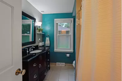 12001 W Underwood Pkwy, Wauwatosa, WI 53226 - Photo 15