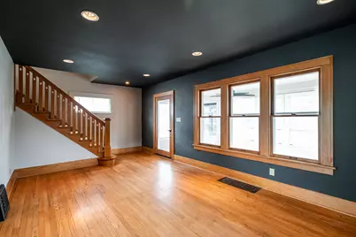 814  Buena Vista Ave, Waukesha, WI 53188 - Photo 7