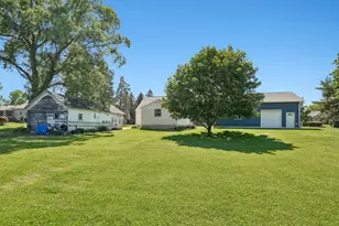 9207 39th Ave, Pleasant Prairie, WI 53142 - Photo 15