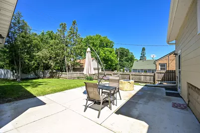 3725 S 5th Pl, Milwaukee, WI 53207 - Photo 45