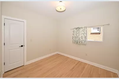 3725 S 5th Pl, Milwaukee, WI 53207 - Photo 27