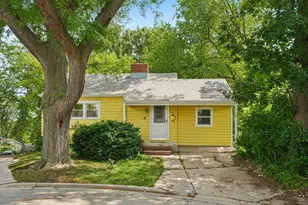 838 N 54th St, Milwaukee, WI 53208 - Photo 1