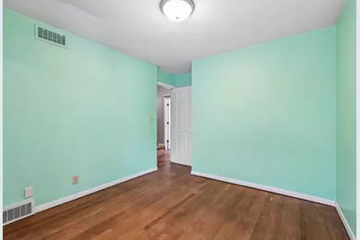 838 N 54th St, Milwaukee, WI 53208 - Photo 23