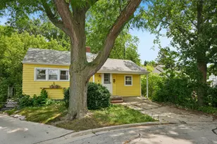 838 N 54th St, Milwaukee, WI 53208 - Photo 3