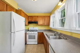838 N 54th St, Milwaukee, WI 53208 - Photo 13