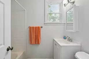 838 N 54th St, Milwaukee, WI 53208 - Photo 19