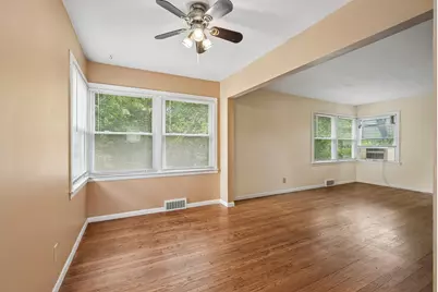 838 N 54th St, Milwaukee, WI 53208 - Photo 11