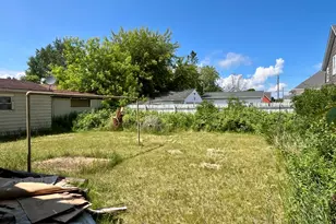 906 20th St, Two Rivers, WI 54241 - Photo 25