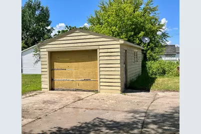 906  20th St, Two Rivers, WI 54241 - Photo 23