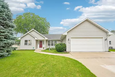 2837  Willard Ln, Waukesha, WI 53188 - Photo 5
