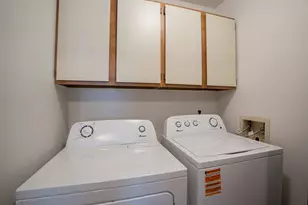 4042 S Pine Ave, Milwaukee, WI 53207 - Photo 19