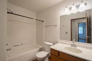 4042 S Pine Ave, Milwaukee, WI 53207 - Photo 17