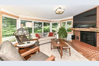 341 S Kane St, Burlington, WI 53105 - Photo 11