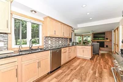 341 S Kane St, Burlington, WI 53105 - Photo 7