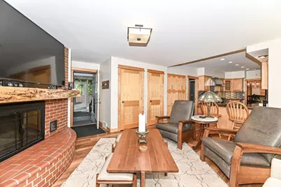 341 S Kane St, Burlington, WI 53105 - Photo 9