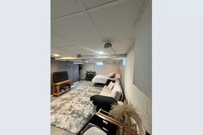 901  Clark St, Watertown, WI 53094 - Photo 17