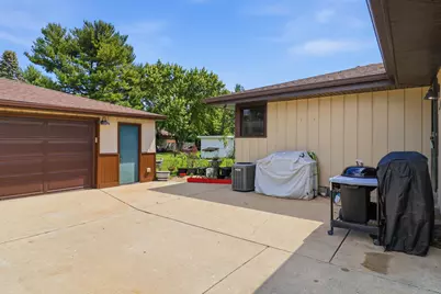 236  4 Mile Rd, Racine, WI 53402 - Photo 21