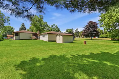 236  4 Mile Rd, Racine, WI 53402 - Photo 25