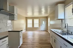 5261 N 46th St, Milwaukee, WI 53218 - Photo 5