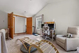 12155 W Virginia Cir, Franklin, WI 53132 - Photo 21
