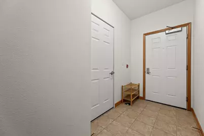 12155 W Virginia Cir #7, Franklin, WI 53132 - Photo 27