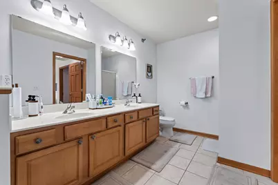12155 W Virginia Cir #7, Franklin, WI 53132 - Photo 17