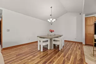 12155 W Virginia Cir, Franklin, WI 53132 - Photo 5