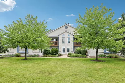W240N2550 E Parkway Meadow Cir #2, Pewaukee, WI 53072 - Photo 1