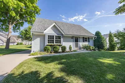 1231  Niagara St, Waukesha, WI 53186 - Photo 3