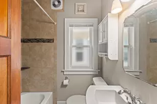 2918 S 7th St, Milwaukee, WI 53215 - Photo 15